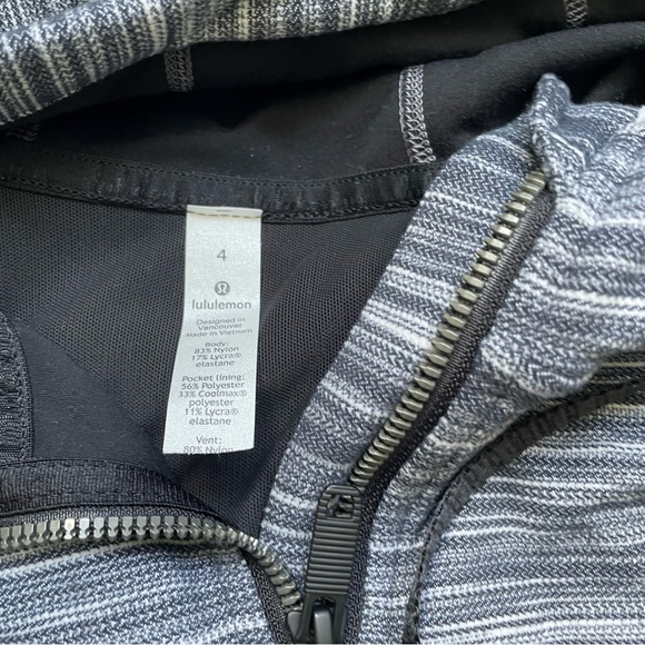 • EUC LULULEMON HEATHERED BLACK STRIPE GRAY HOODED DEFINE JACKET SIZE 4 - Picture 4 of 5
